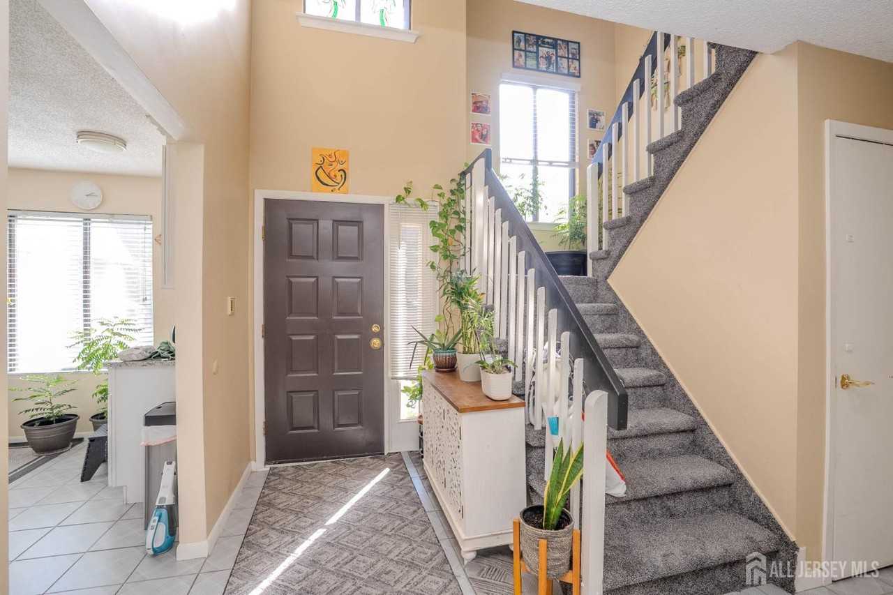 58 Park Gate Dr - Photo 6 of 26