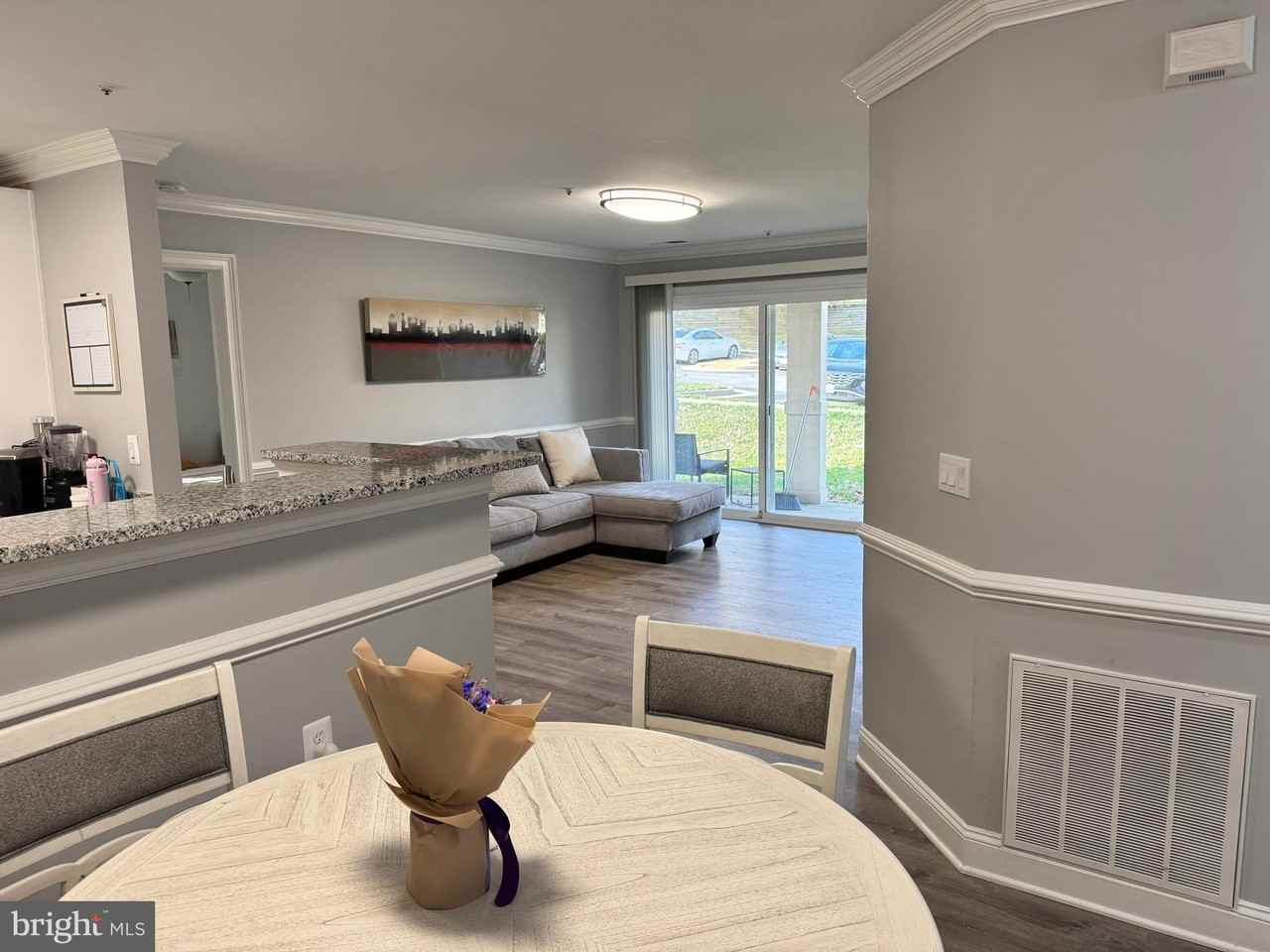 1060 Gardenview Loop Apt 204 #204 - Photo 6 of 14