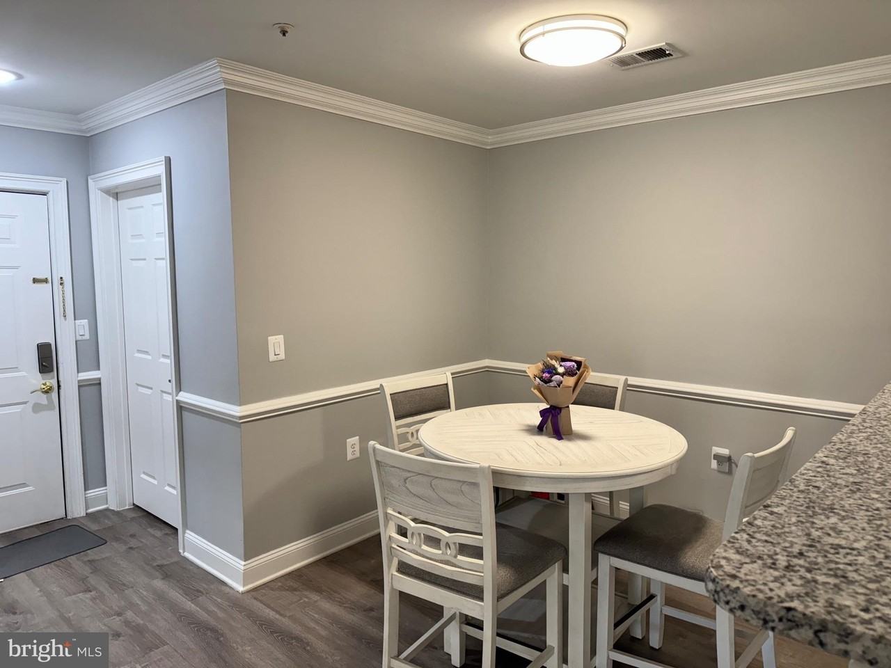 1060 Gardenview Loop Apt 204 #204 - Photo 7 of 14