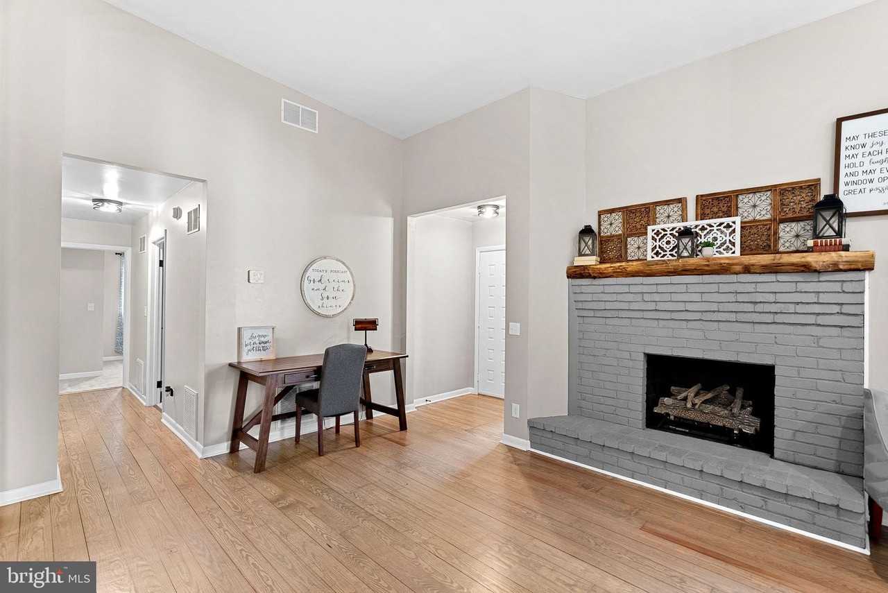 862 Carrier Dr - Photo 7 of 39