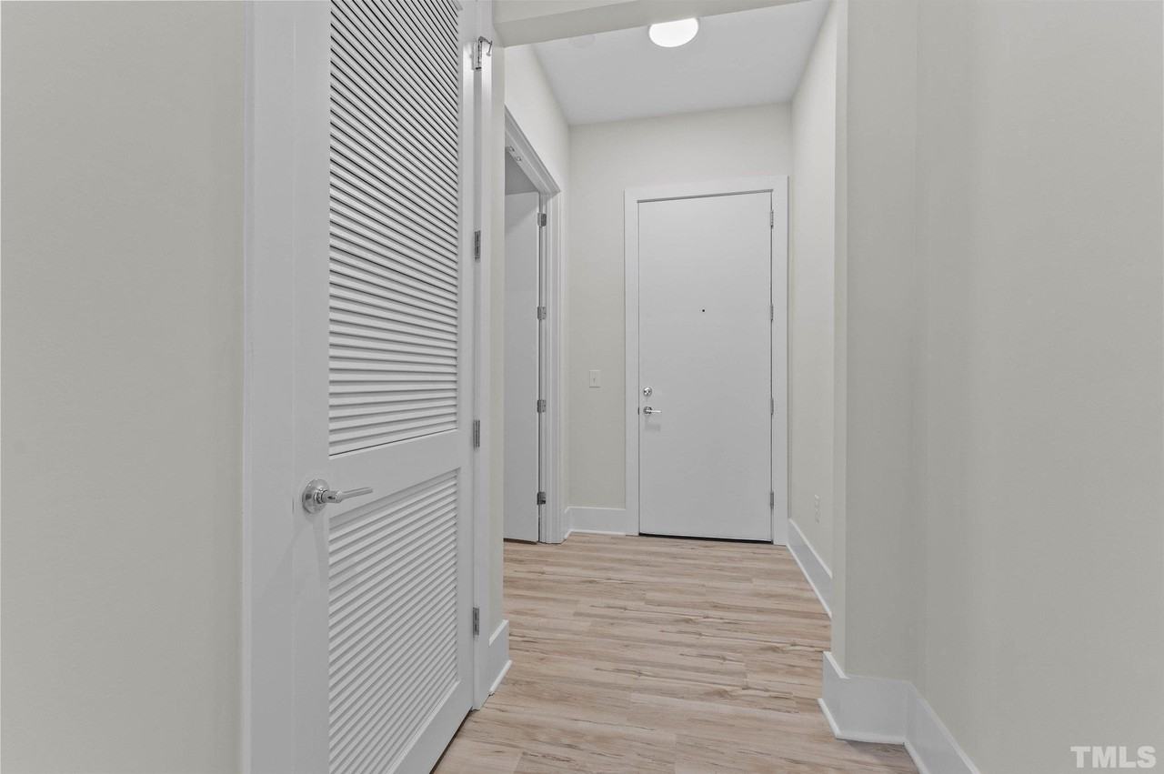 2441 Campus Shore Dr Unit 309 #309 - Photo 3 of 49