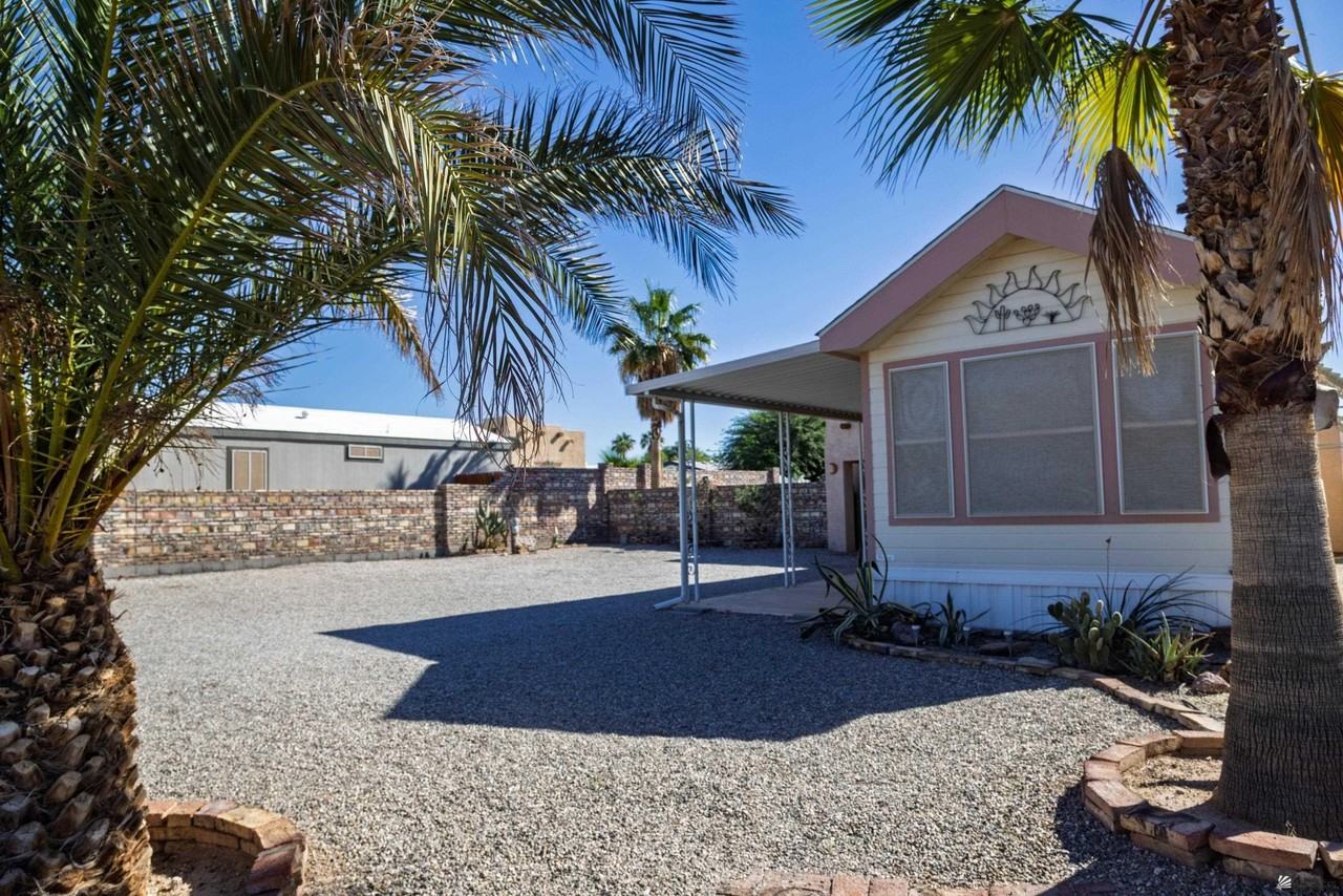 9565 E 33rd St - Photo 2 of 5