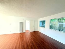 featured image of 2707 Pomeroy Ave