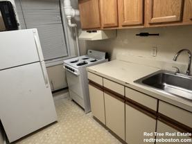 19 Peterborough St #A - Photo 1 of 1