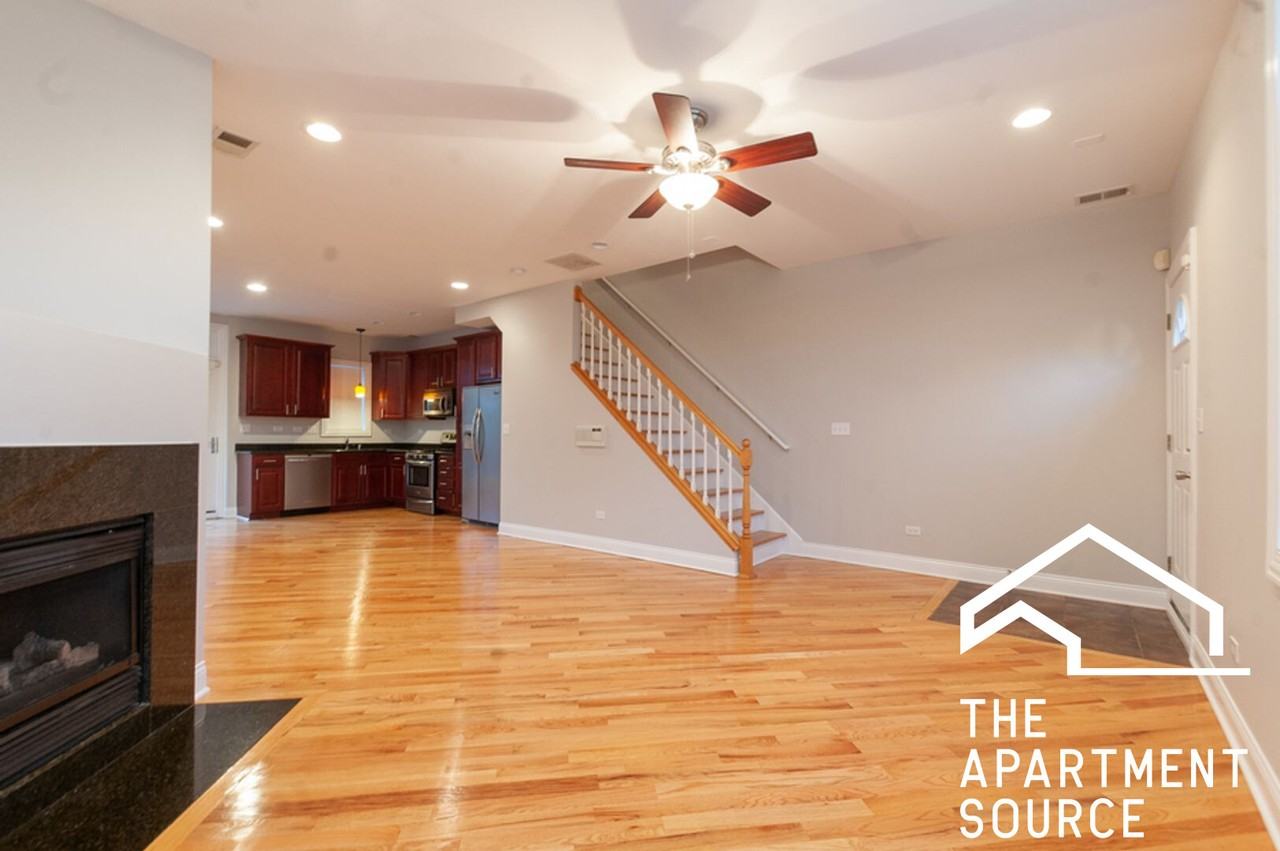 7006 W Medill Ave #TH - Photo 3 of 13