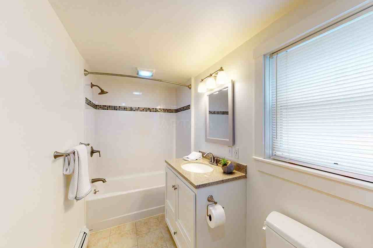 119 Central St #2 - Photo 4 of 21