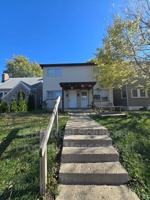 featured image of 1458 Oakwood Ave