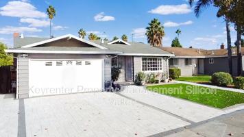 featured image of 1718 Vista Glen Dr