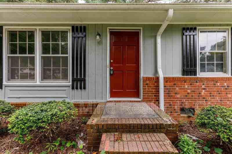 1009 Springview Trail - Photo 3 of 36