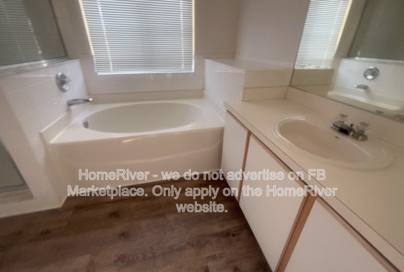 12972 Fennway Ridge Dr - Photo 5 of 16