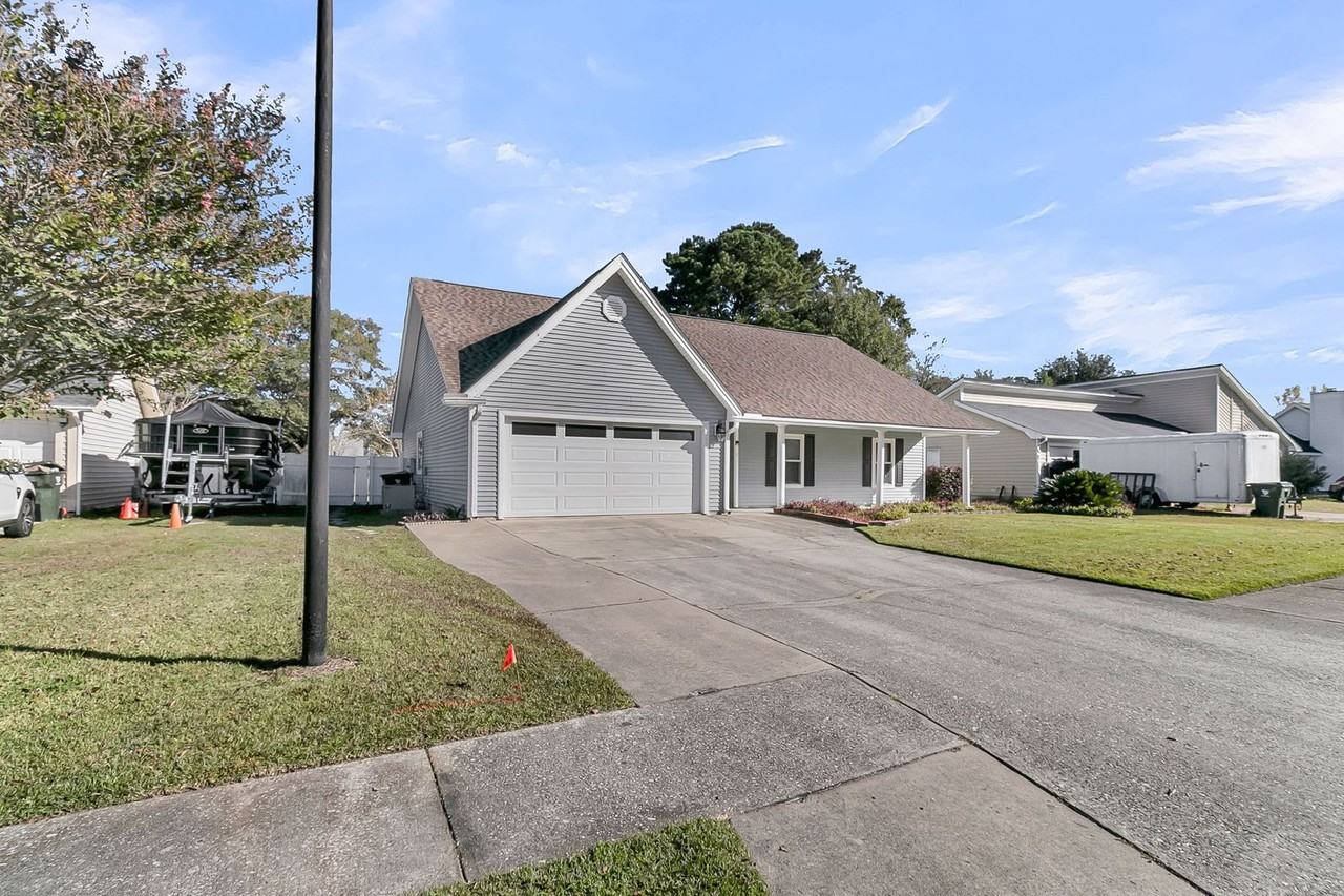 111 Hopper Dr - Photo 3 of 41