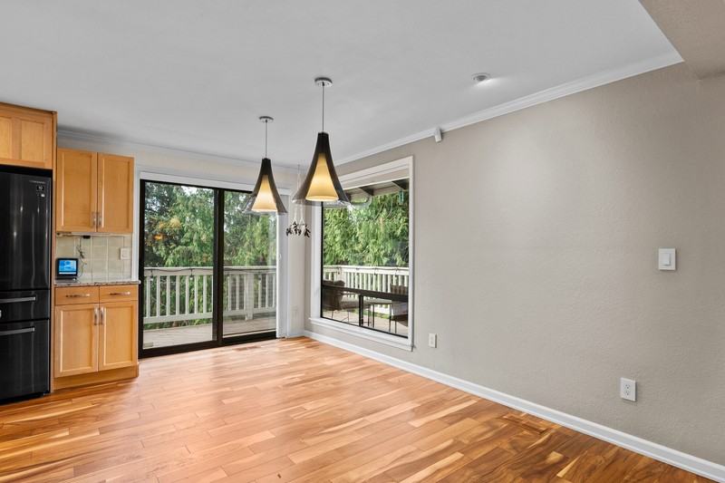 12135 107th Ave Ne - Photo 6 of 35