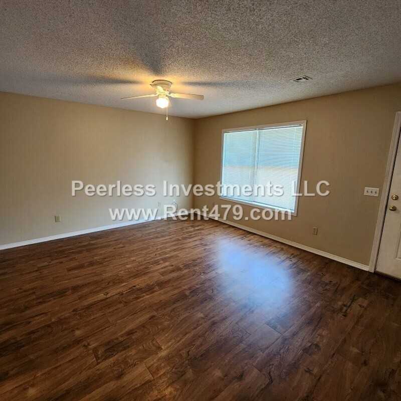 505 4th Ave Sw - Photo 2 of 26