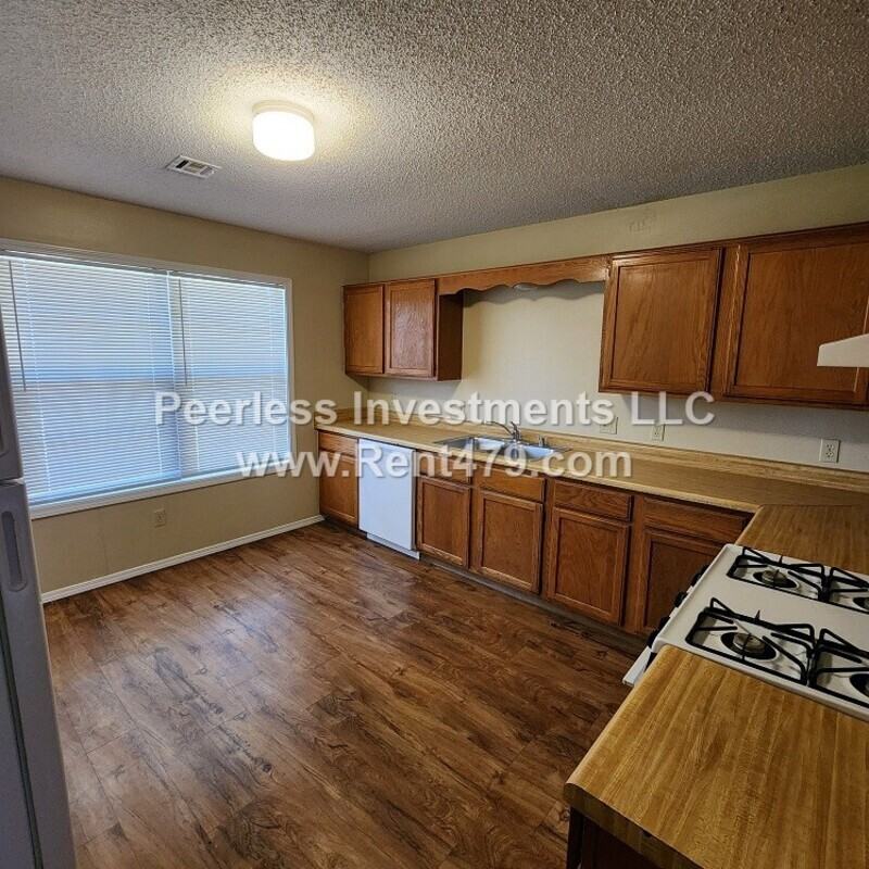 505 4th Ave Sw - Photo 5 of 26