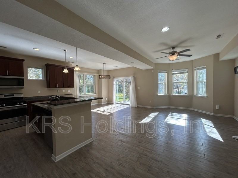 1763 Jason Avenue - Photo 2 of 21