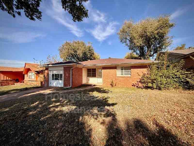 433 Nw 84th St - Photo 2 of 14