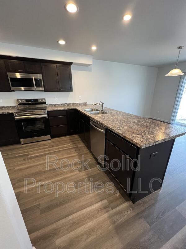1508 Danny Pl - Photo 5 of 36