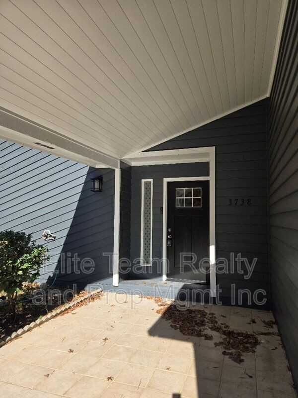 3738 Sweetgrass Ln - Photo 3 of 31