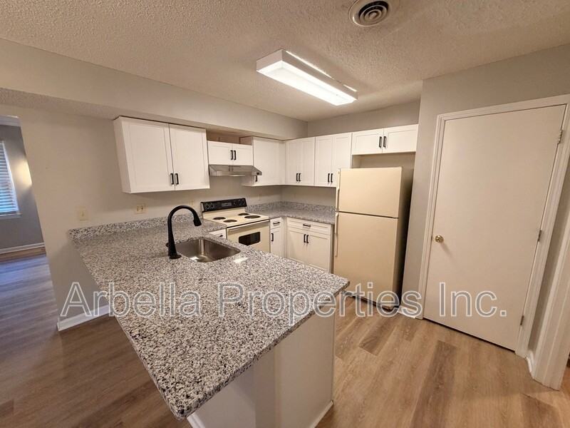 1711 Herrin Dr - Photo 6 of 20