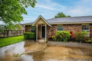 46 S Locust St - Photo 1 of 1