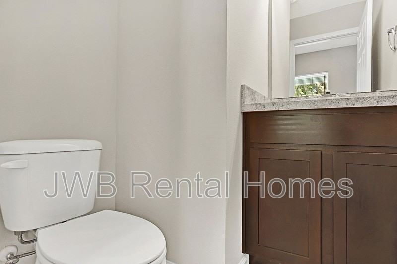 1614 State St W - Photo 7 of 15