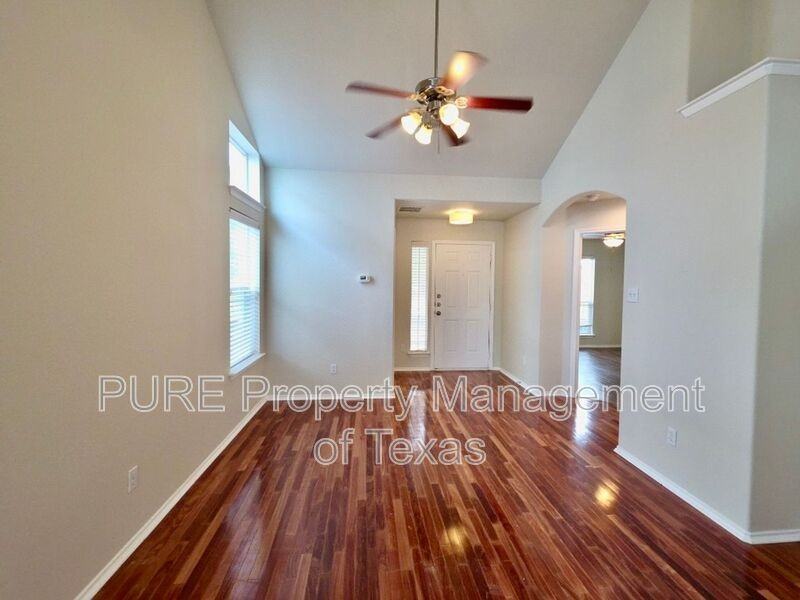 1704 Sandhills Dr - Photo 3 of 27