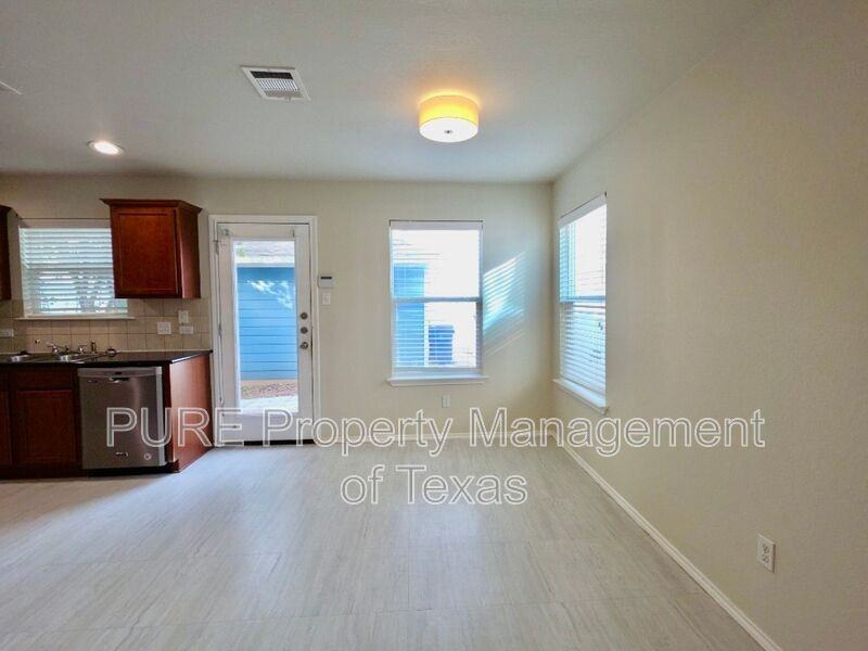 1704 Sandhills Dr - Photo 6 of 27