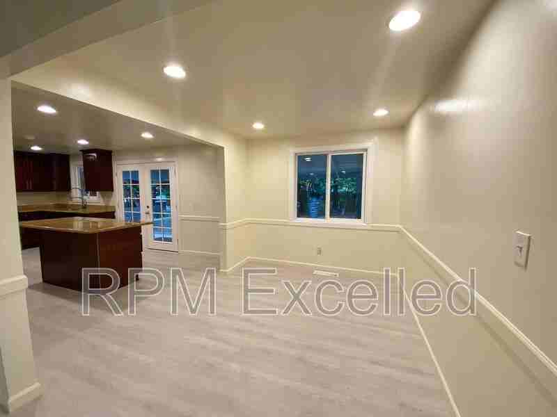 3216 South 208th Street - Photo 5 of 21