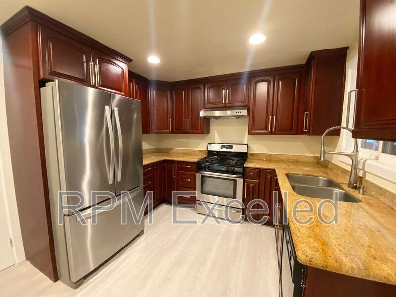 3216 South 208th Street - Photo 7 of 21