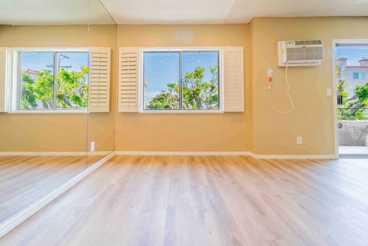 11871 Idaho Avenue ##8 - Photo 3 of 28