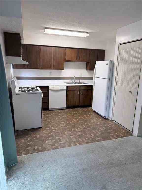 3237 Abbeywood Dr - Photo 6 of 10