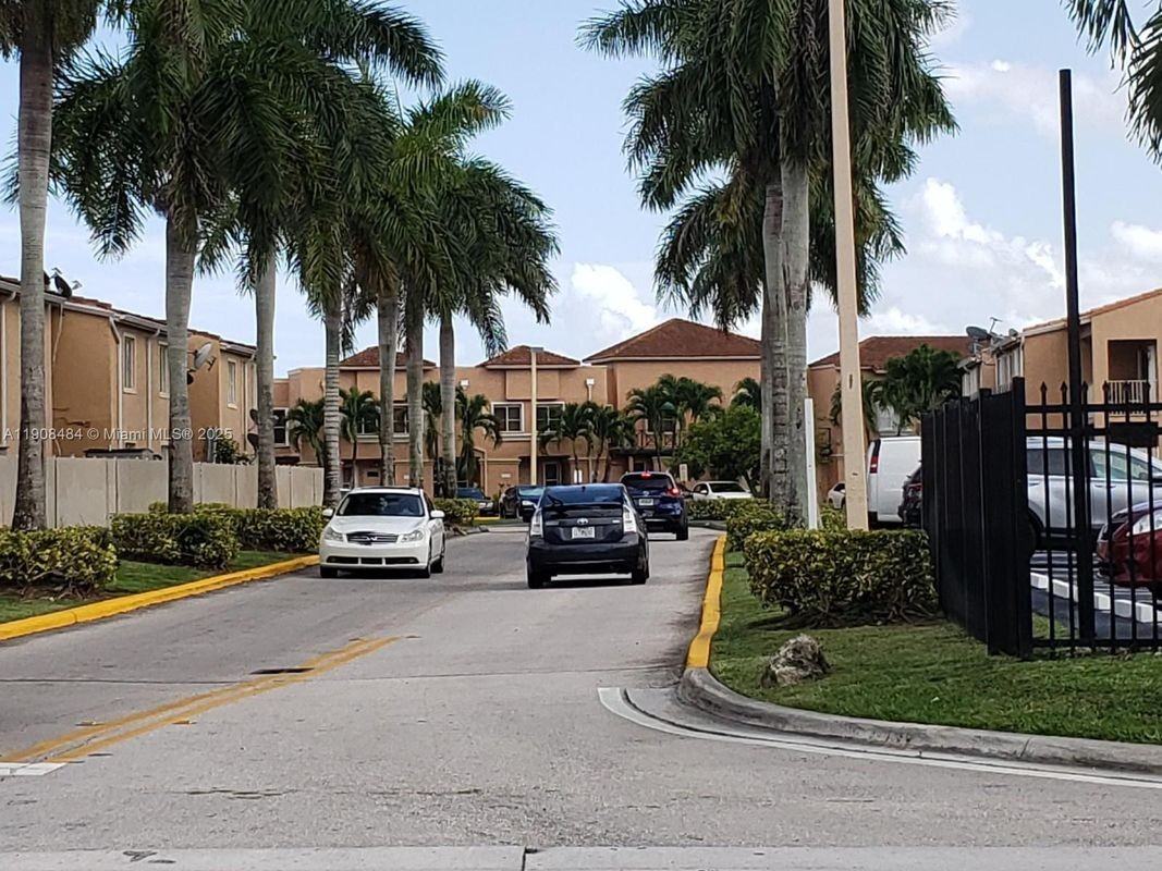 12509 Nw 11th Ln ##108 - Photo 2 of 3