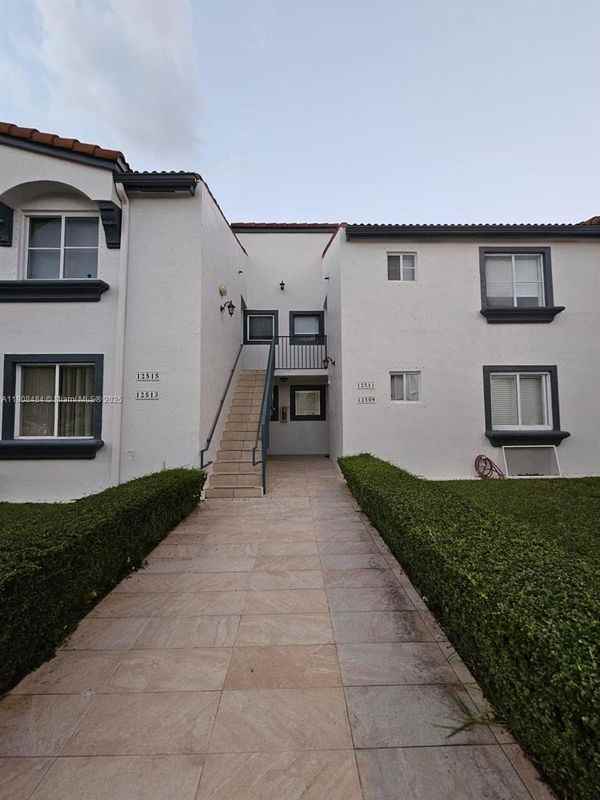 12509 Nw 11th Ln ##108 - Photo 3 of 3