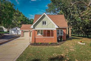 featured image of 6025 Broadway Ave