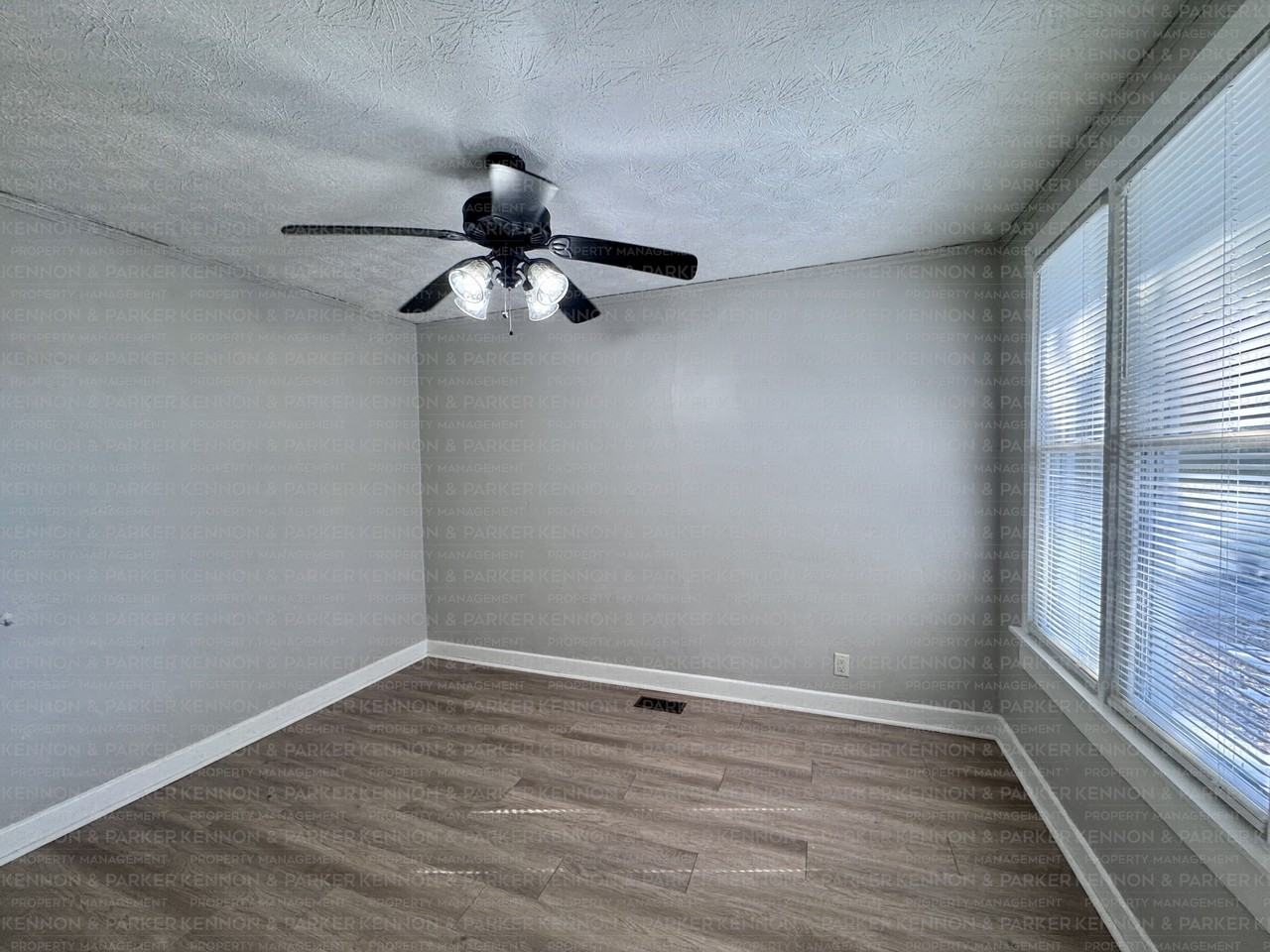 1404 Virginia Street - Photo 6 of 12