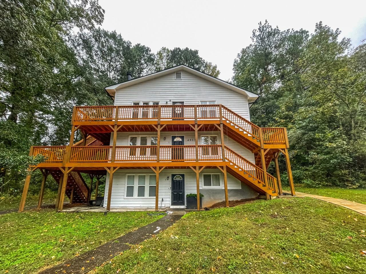 4013 Hawthorne Cir Se #2 - Photo 3 of 18