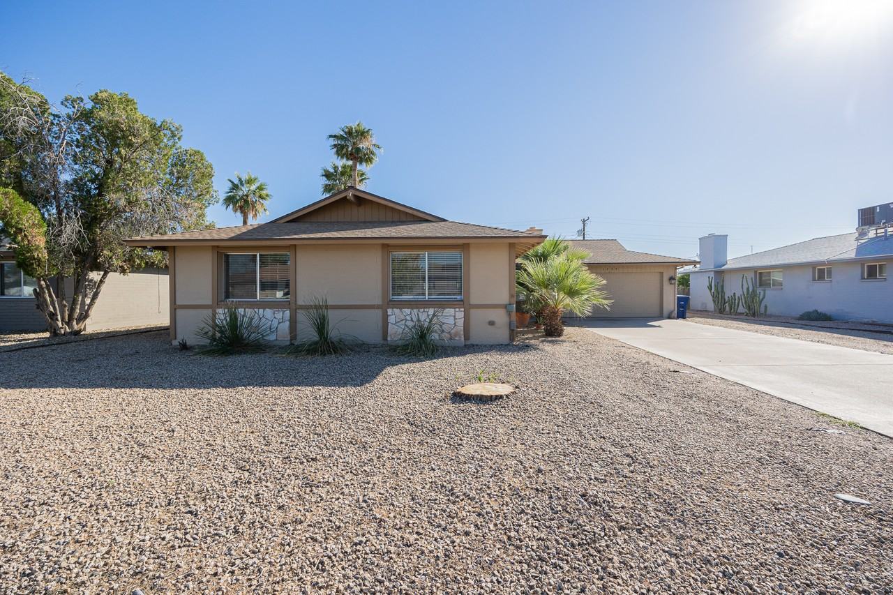 1239 East Hermosa Drive - Photo 2 of 25