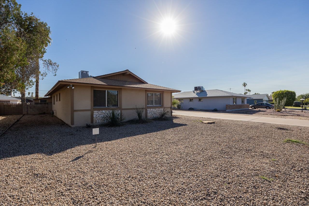 1239 East Hermosa Drive - Photo 3 of 25