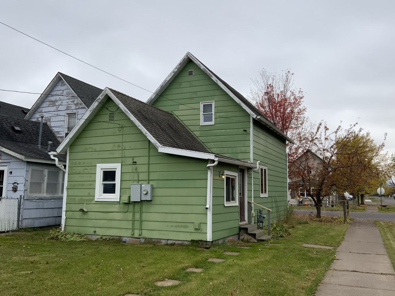 1702 Iowa Avenue - Photo 3 of 16