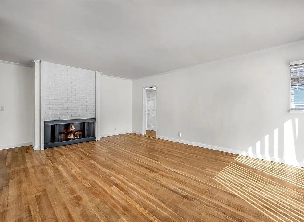 1730 Camden Ave - Photo 3 of 10