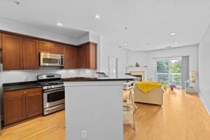 featured image of 2204 Davenport Ave