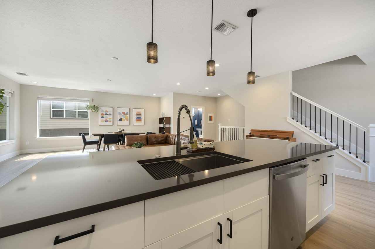 1618 W Lawndale Dr - Photo 7 of 30