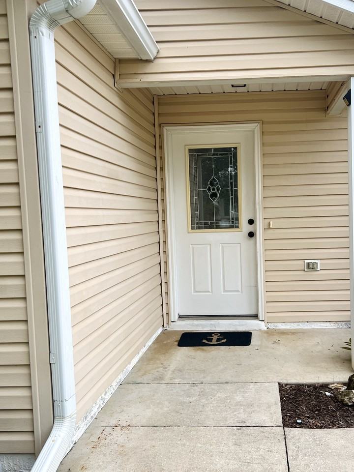 2368 Mcclellanville Terrace - Photo 2 of 28