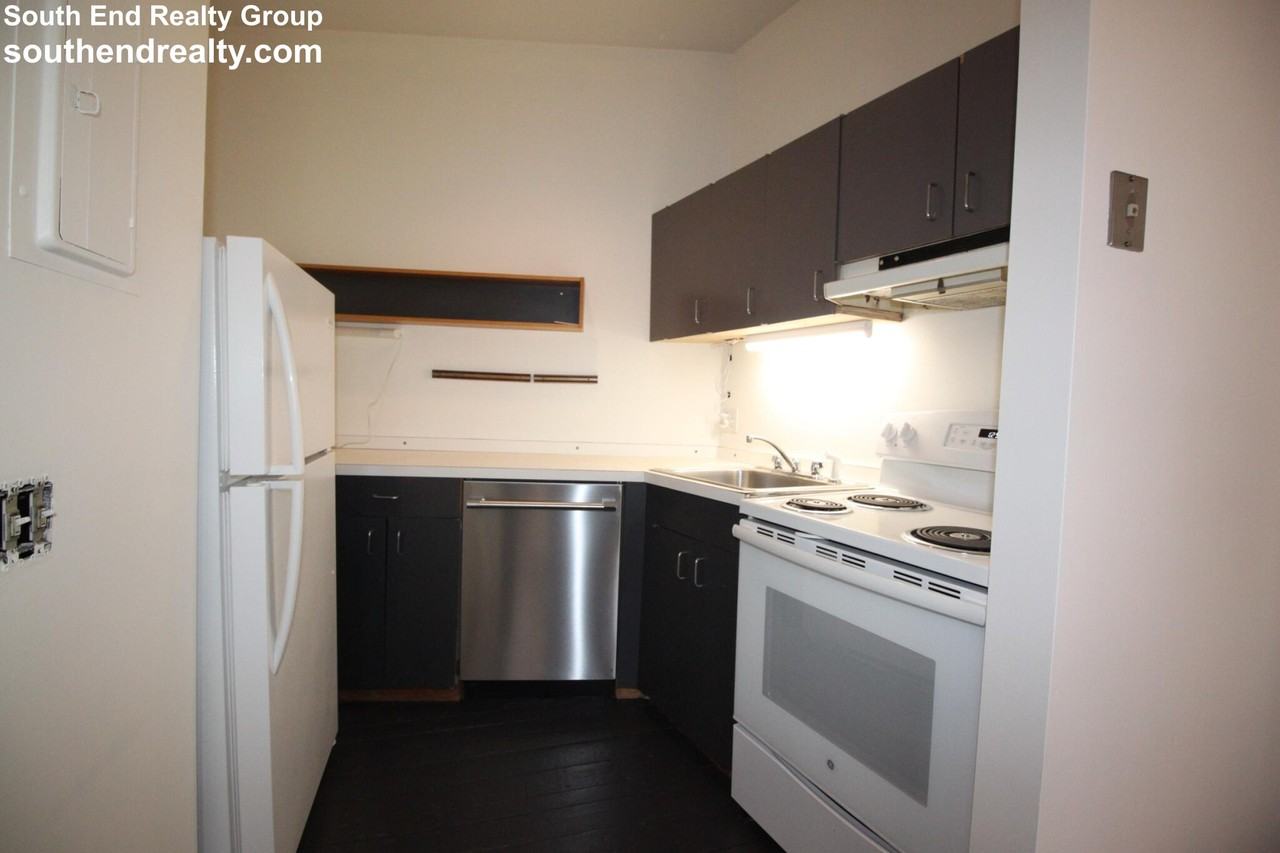 55 Rutland Square #2