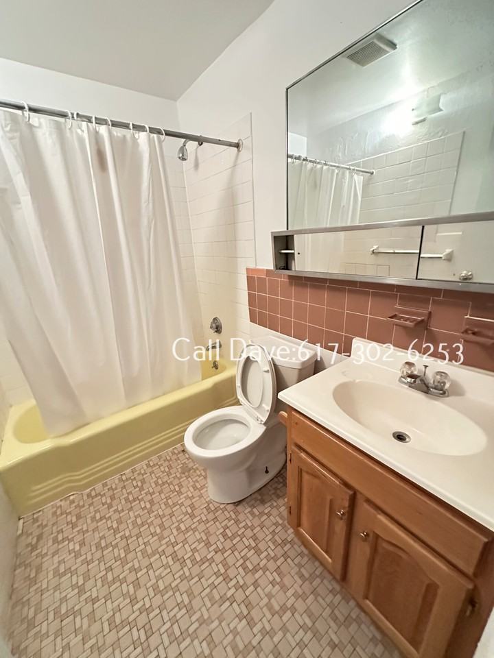 33 Lancaster Ter #106 - Photo 7 of 9