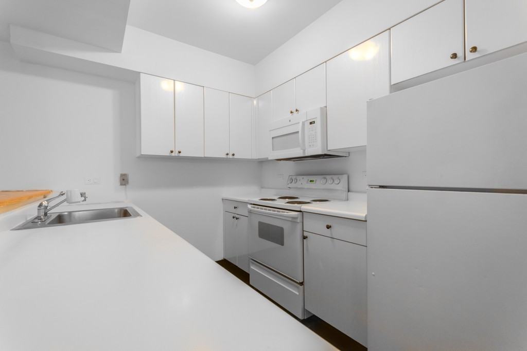 350 3rd Avenue - Photo 3 of 7