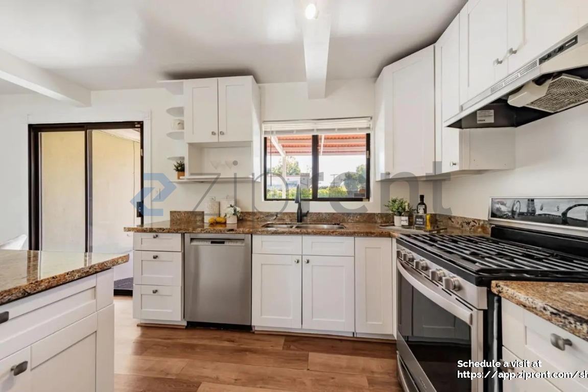 1312 Carlton Avenue - Photo 2 of 43