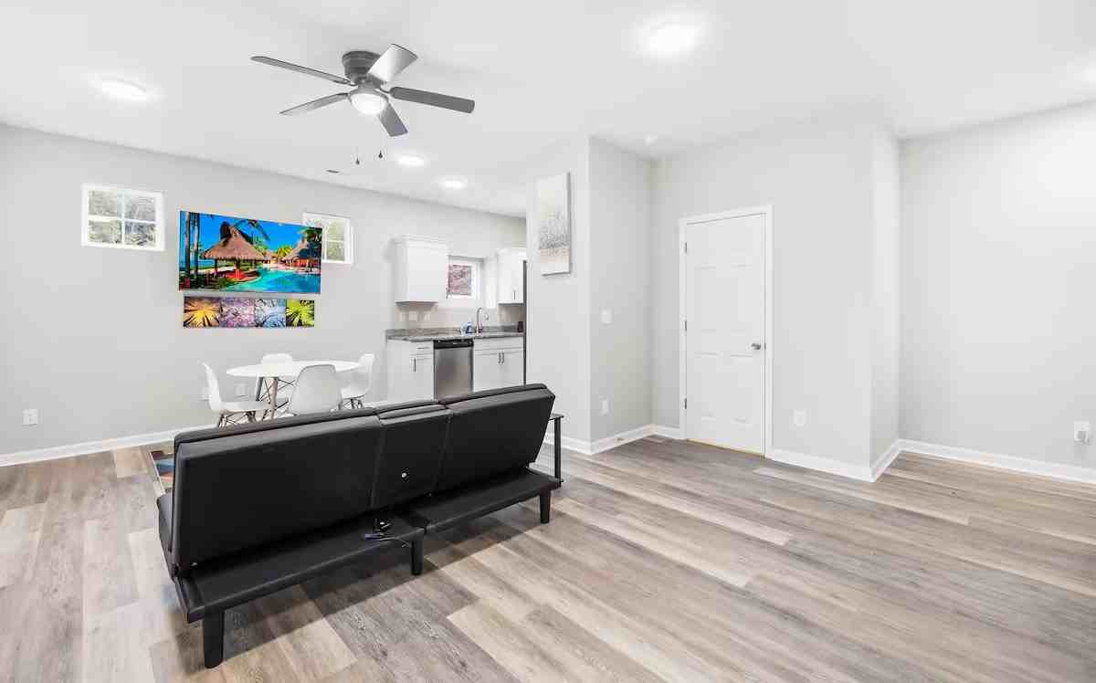 614 Kings Mountain St - Photo 4 of 50