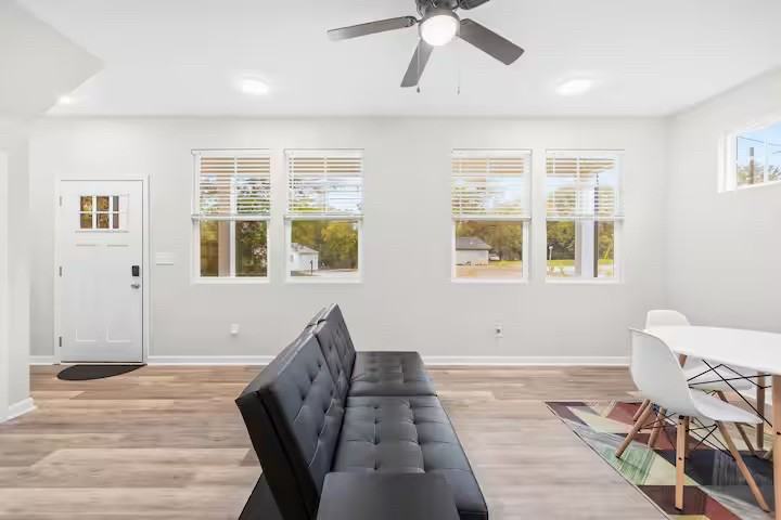 614 Kings Mountain St - Photo 6 of 50