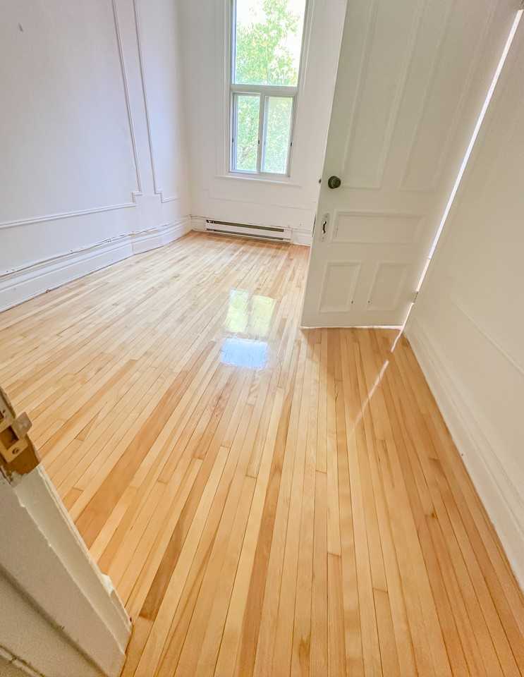 4833 Rue Clark - Photo 7 of 11